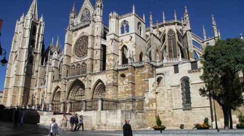 León