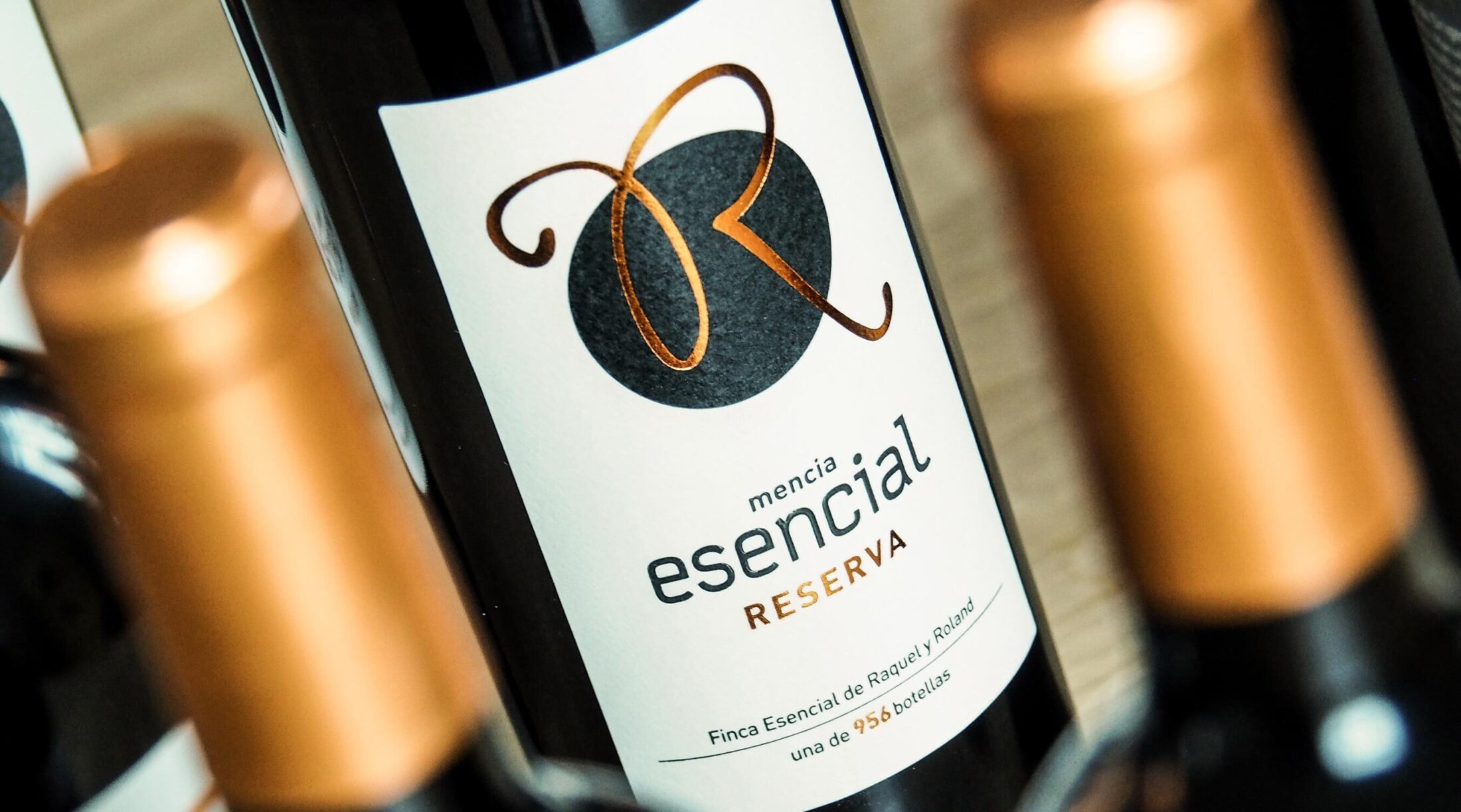 Wein reserva closeup finca esencial bierzo 01